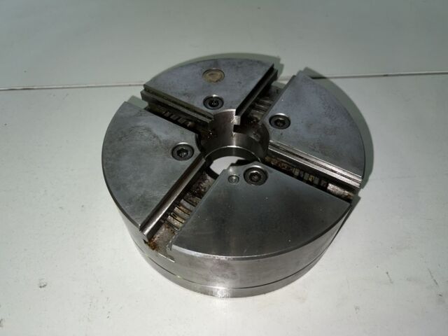 BISON - Vierbackenfutter Ø200 mm