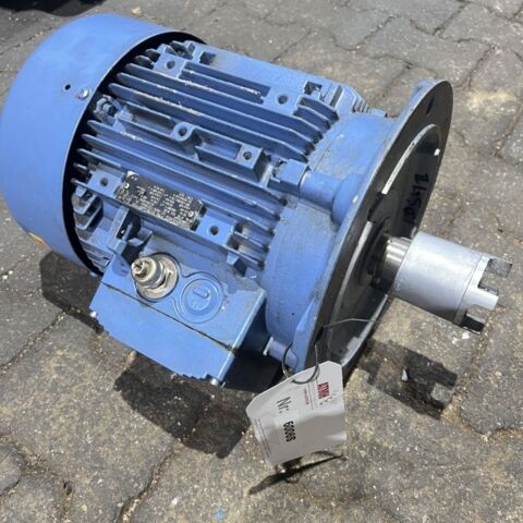SIEMENS - 1LA7130-4AA61