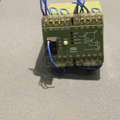 Electronics / Drive technology PILZ PN0Z 8/1 Sicherheitsrelais