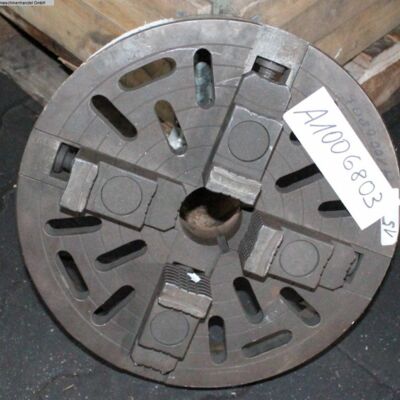 Futter  Vierbackenfutter Ø 400 mm