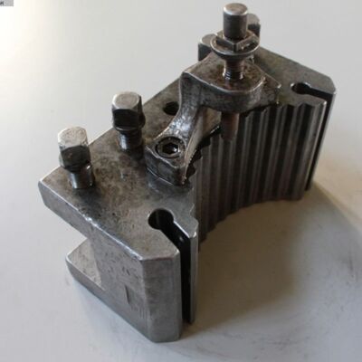 Quick change steel holder  D2D63220