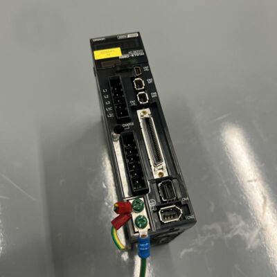 Elektronik / SPS-Steuerungen OMRON R88D-KT01H
