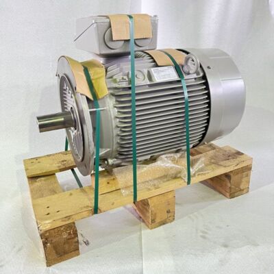 Motor SIEMENS 1LE1501-2AB63-4FA4 / NEU