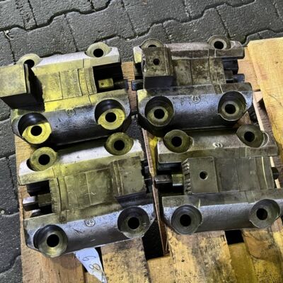 Spannmittel  4er Set Spannklauenkästen