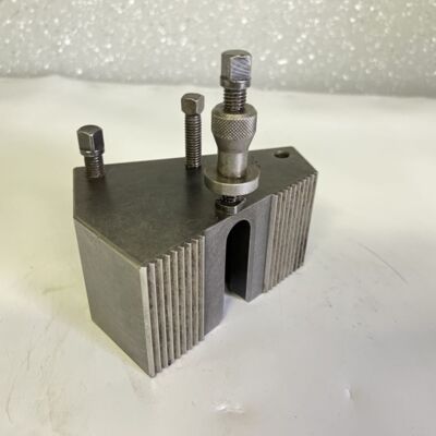 Quick change steel holder TRIPAN D90