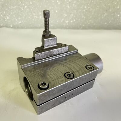 Quick change steel holder TRIPAN 15F1