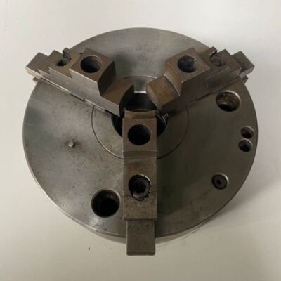 Futter FORKARDT Dreibackenfutter - F250