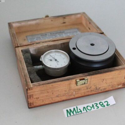 Measurement equipment  Nulleinstellgerät 0,01mm 0-8mm