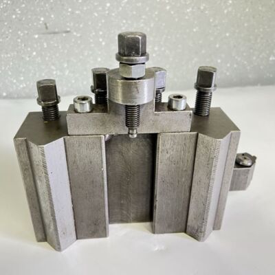 Schnellwechsel Stahlhalter TRIPAN ST413