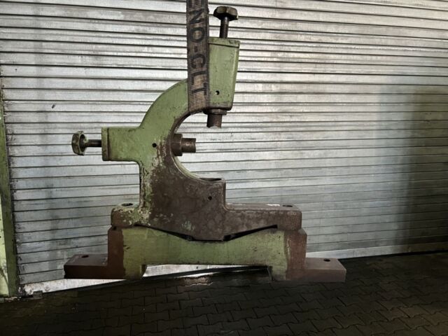  - Lynette Spitzenhoehe 200mm