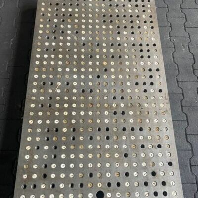 Aufspannplatte  Gewinderasterplatte1600x900x70
